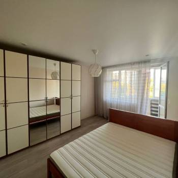 Сдается 2-х комнатная квартира, 65 м²