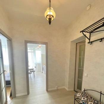 Сдается 1-комнатная квартира, 42 м²