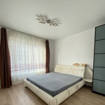 Сдается Многокомнатная квартира, 60 м²
