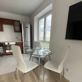 Сдается Многокомнатная квартира, 60 м²