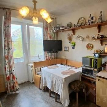 Продается Многокомнатная квартира, 93 м²