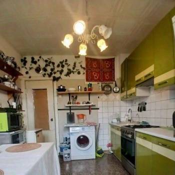 Продается Многокомнатная квартира, 93 м²