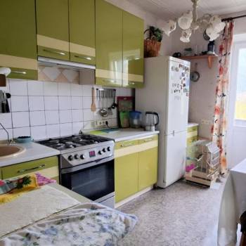 Продается Многокомнатная квартира, 93 м²