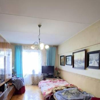 Продается Многокомнатная квартира, 93 м²