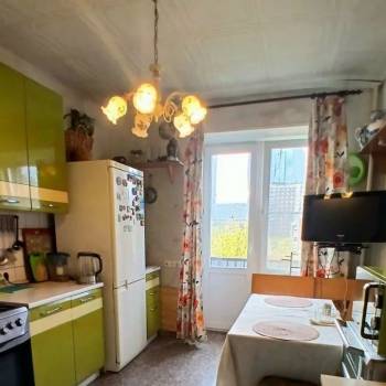 Продается Многокомнатная квартира, 93 м²