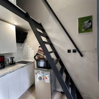 Продается 1-комнатная квартира, 10,7 м²