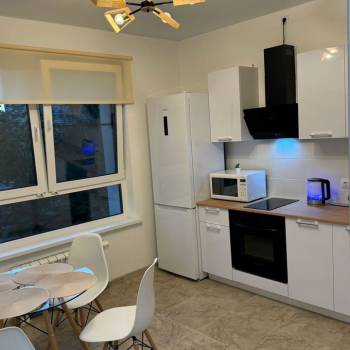 Продается 1-комнатная квартира, 42,5 м²