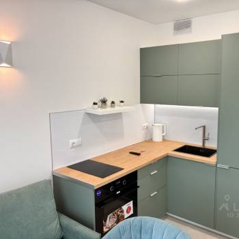 Продается 1-комнатная квартира, 32 м²