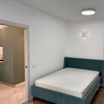 Продается 1-комнатная квартира, 32 м²