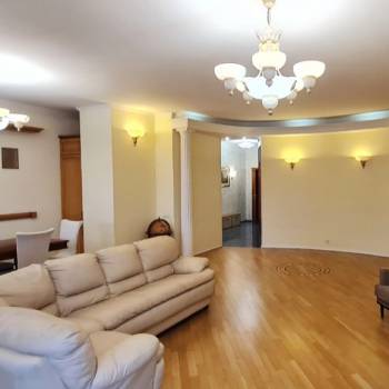 Сдается Многокомнатная квартира, 160 м²