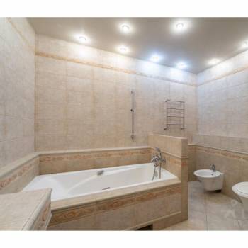 Сдается Многокомнатная квартира, 160 м²