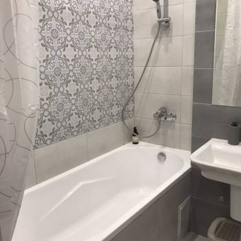 Сдается 1-комнатная квартира, 42 м²
