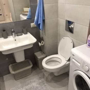 Сдается 1-комнатная квартира, 42 м²