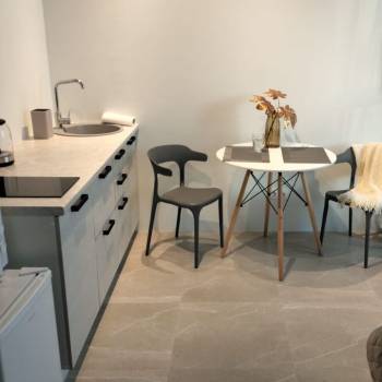 Продается 1-комнатная квартира, 23 м²