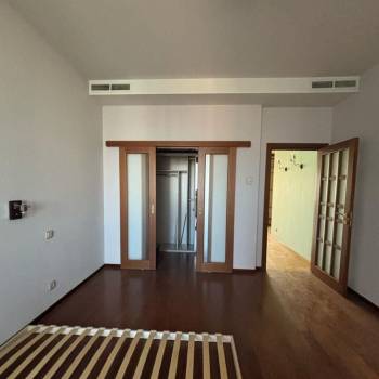 Продается 2-х комнатная квартира, 104,2 м²