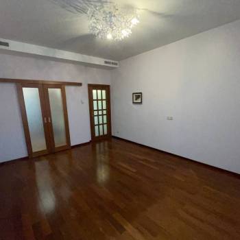 Продается 2-х комнатная квартира, 104,2 м²