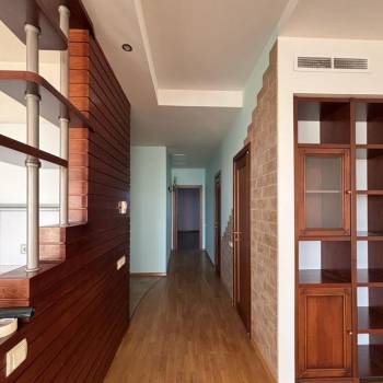 Продается 2-х комнатная квартира, 104,2 м²