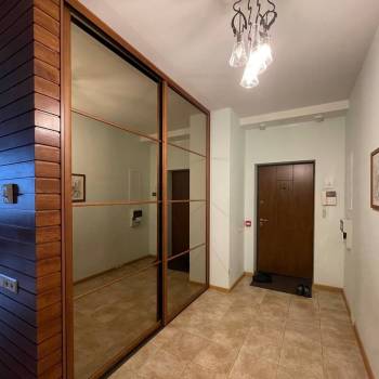 Продается 2-х комнатная квартира, 104,2 м²