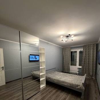 Сдается Многокомнатная квартира, 60 м²