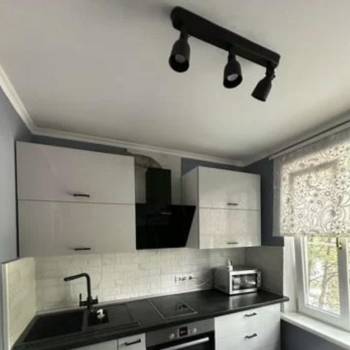 Сдается Многокомнатная квартира, 60 м²