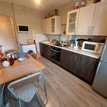 Продается 1-комнатная квартира, 35 м²