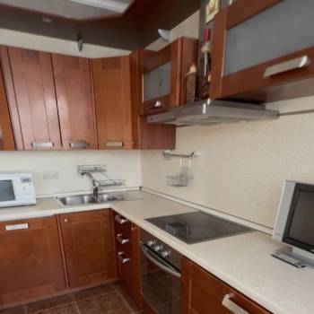 Сдается Многокомнатная квартира, 80 м²