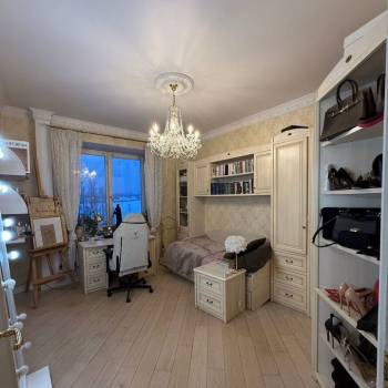 Продается Многокомнатная квартира, 138,7 м²