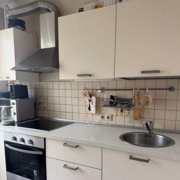 Продается 1-комнатная квартира, 32 м²