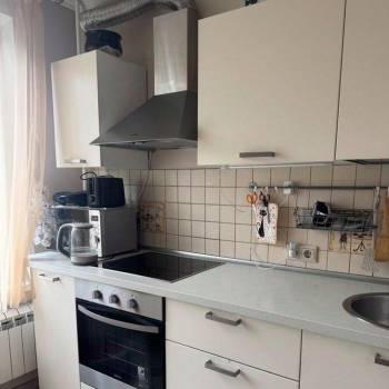 Продается 1-комнатная квартира, 32 м²
