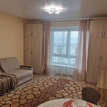 Сдается 1-комнатная квартира, 40 м²