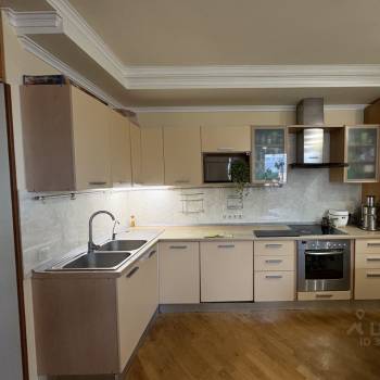 Продается Многокомнатная квартира, 109 м²