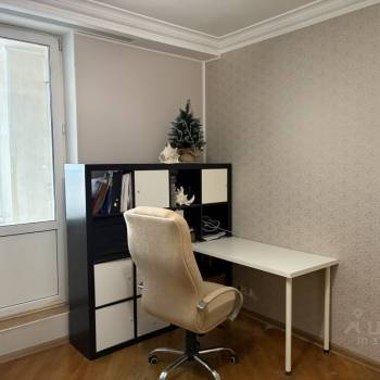 Продается Многокомнатная квартира, 109 м²