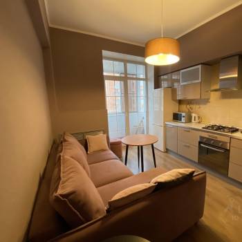 Продается 1-комнатная квартира, 41 м²