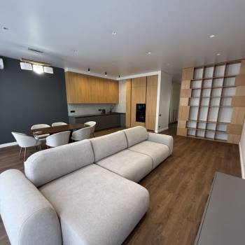 Сдается Многокомнатная квартира, 106,6 м²
