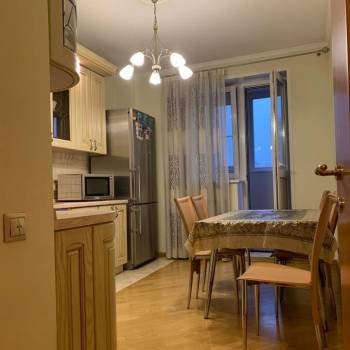 Сдается 2-х комнатная квартира, 70 м²