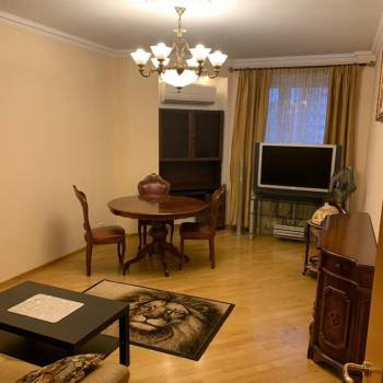 Сдается 2-х комнатная квартира, 70 м²