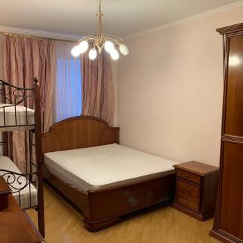 Сдается 2-х комнатная квартира, 70 м²