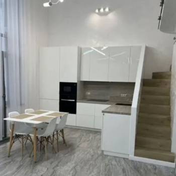 Сдается 2-х комнатная квартира, 100 м²
