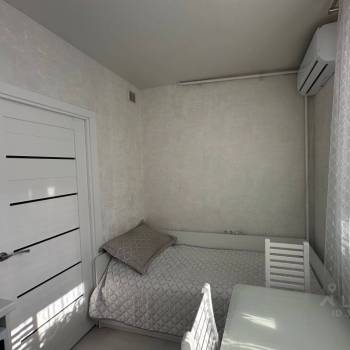 Продается 1-комнатная квартира, 37,7 м²
