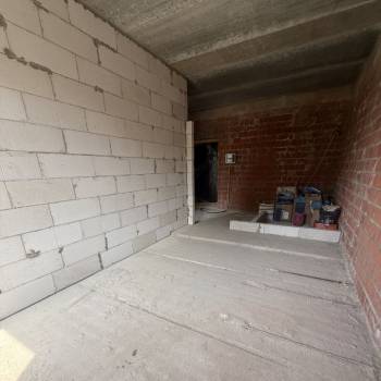 Продается 1-комнатная квартира, 42 м²
