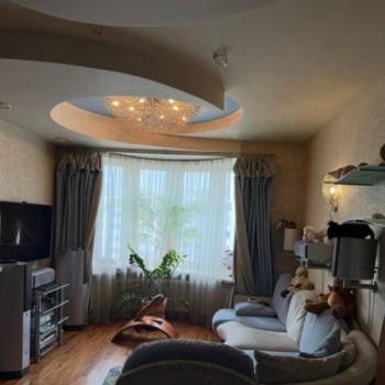 Продается Многокомнатная квартира, 179,2 м²