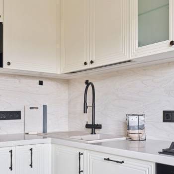 Продается 1-комнатная квартира, 45 м²
