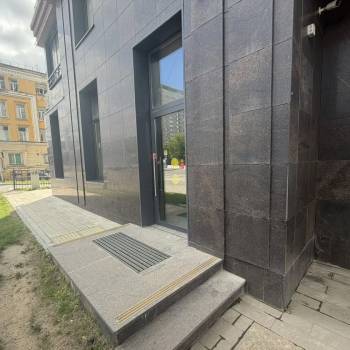 Продается Нежилое помещение, 275,6 м²