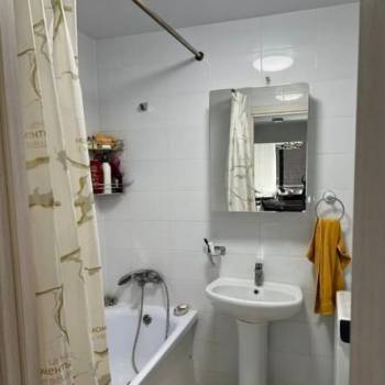 Сдается Многокомнатная квартира, 61 м²