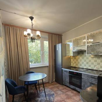 Сдается 2-х комнатная квартира, 56 м²