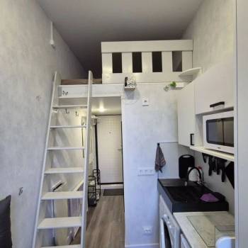 Продается 1-комнатная квартира, 10 м²