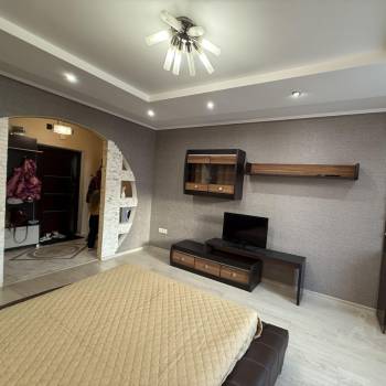 Сдается 1-комнатная квартира, 43 м²