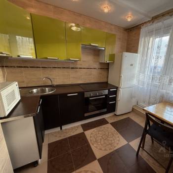 Сдается 1-комнатная квартира, 43 м²