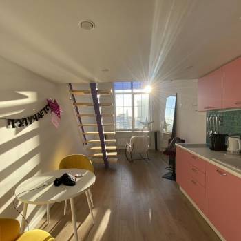 Продается 1-комнатная квартира, 45 м²
