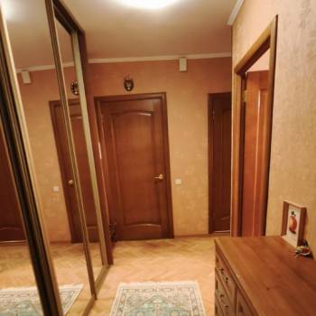 Сдается Многокомнатная квартира, 60 м²